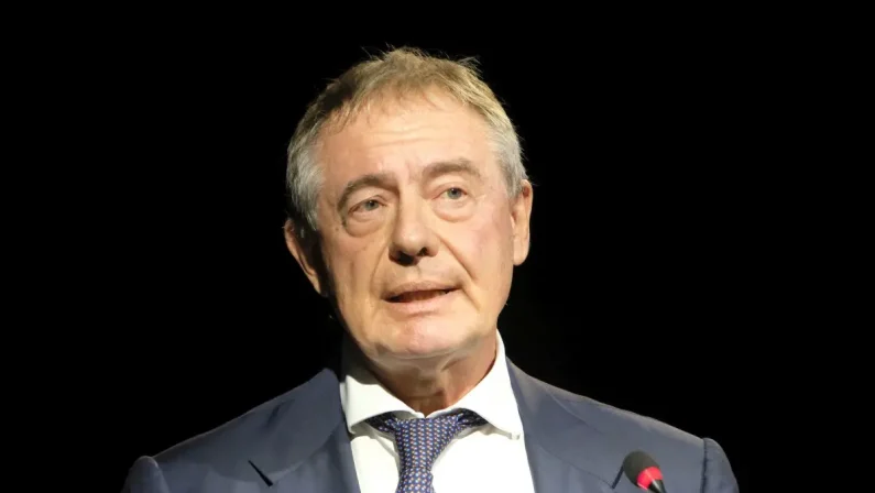 Urso “Governo in campo per rilanciare l’ex Ilva di Taranto”