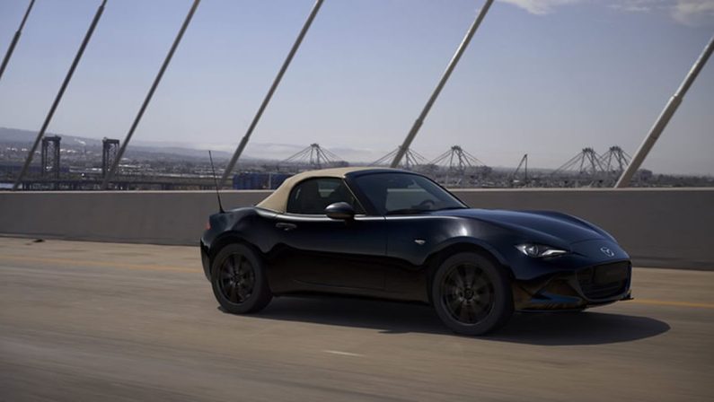 Al via la commercializzazione della Mazda MX-5 MY24