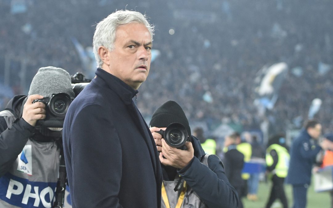 La Roma esonera Mourinho, De Rossi nuovo allenatore