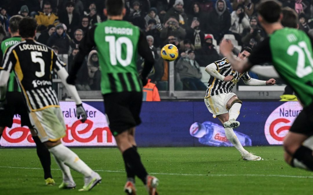 La Juve batte il Sassuolo 3-0 e torna a -2 dall’Inter