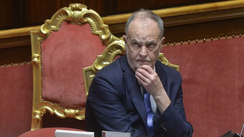 Calderoli “Valutare l’istituzione di un ministro ad hoc per le isole”