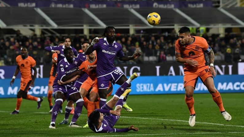 L’Inter vince a Firenze e torna in vetta alla Serie A