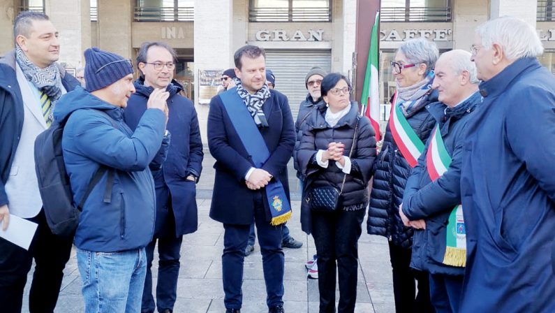 La protesta in Basilicata contro il Dl Calderoli: «No alla sciagura autonomia»