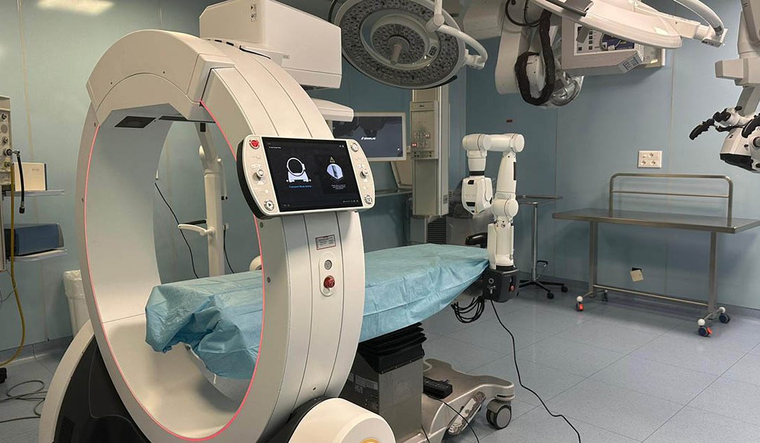 Il nuovo braccio robotico presentato all'ospedale dell'Annunziata di Cosenza