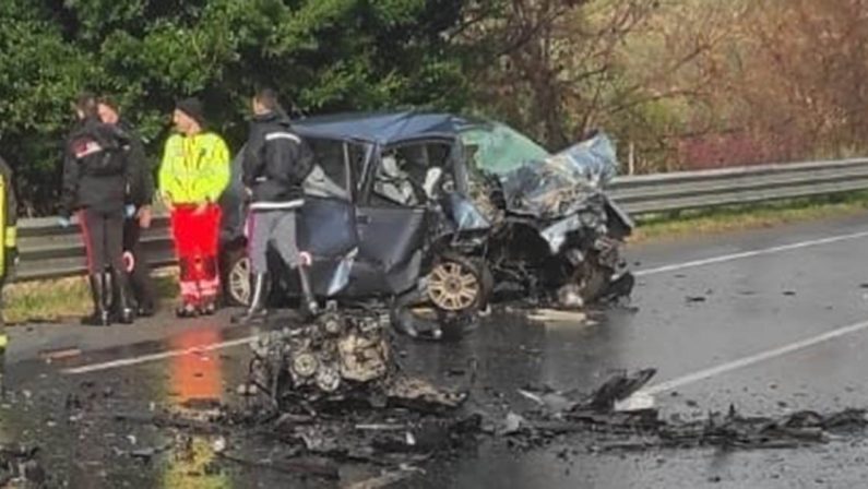 Il dolore dopo la tragedia della 106 Jonica, San Luca si stringe alle famiglie delle vittime