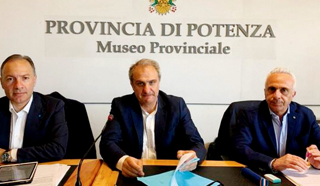 Da sinistra, i leader sindacali lucani Tortorelli (Uil), Mega (Cgil) e Cavallo (Cisl)