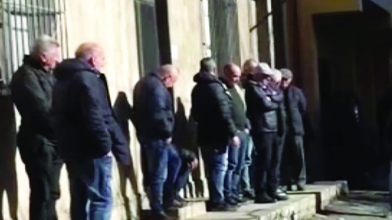 La via Crucis di San Luca: un paese sconvolto piange le quattro vittime