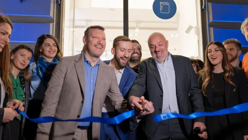 myPOS arriva a Napoli con un nuovo showroom e viaggia in taxi