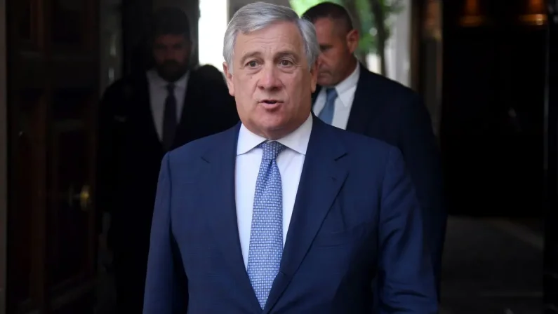 Salis, Tajani “Domiciliari in Italia se accordati anche in Ungheria”