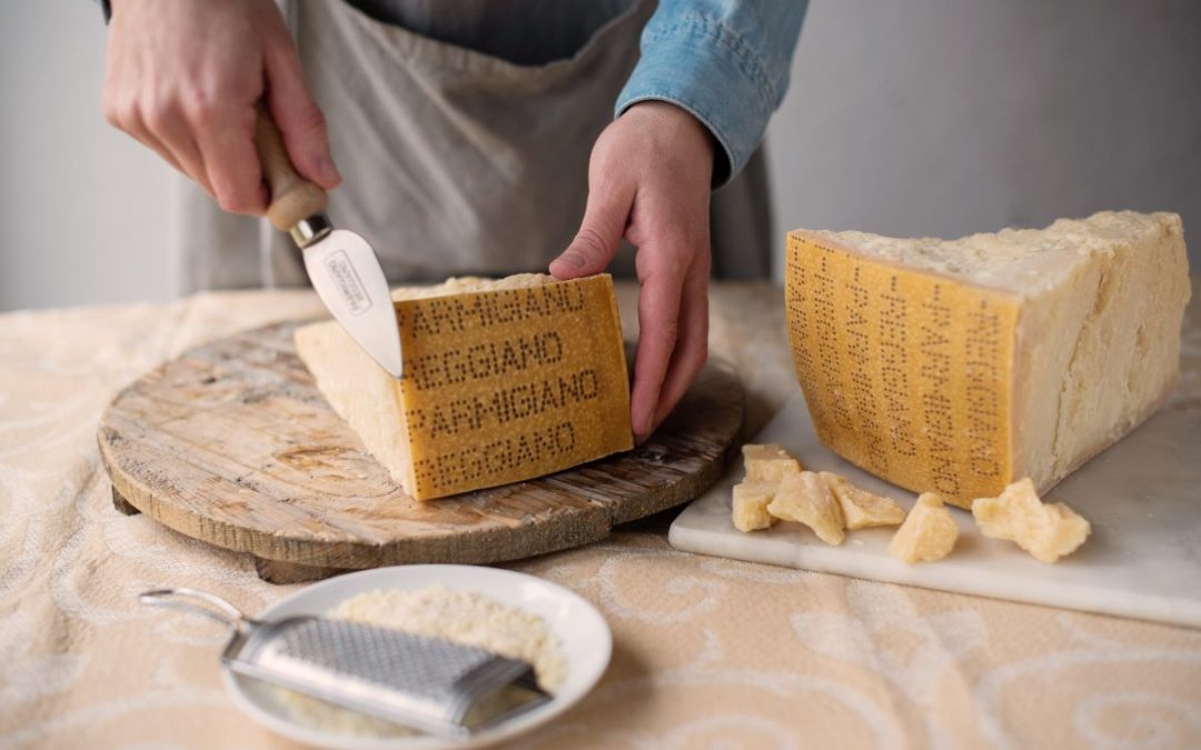 Parmigiano Reggiano torna a Taste con un focus sulle lunghe stagionature