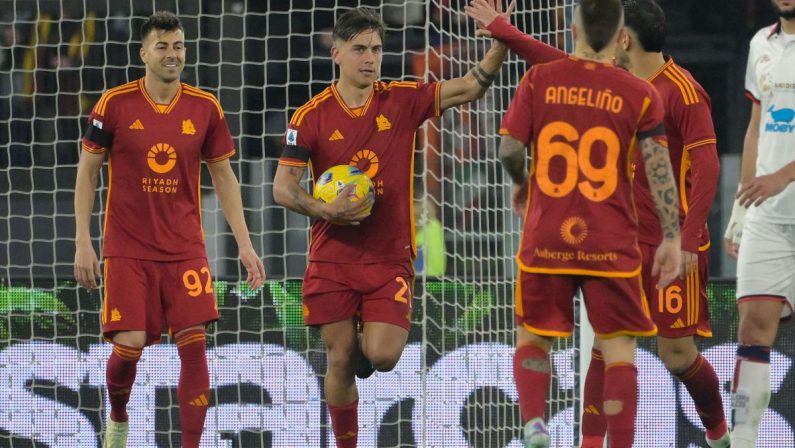 La Roma travolge il Cagliari e sogna un posto in Champions