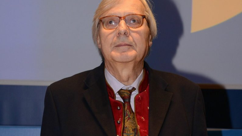 Sgarbi a Palazzo Chigi da Meloni “Mi sono dimesso”
