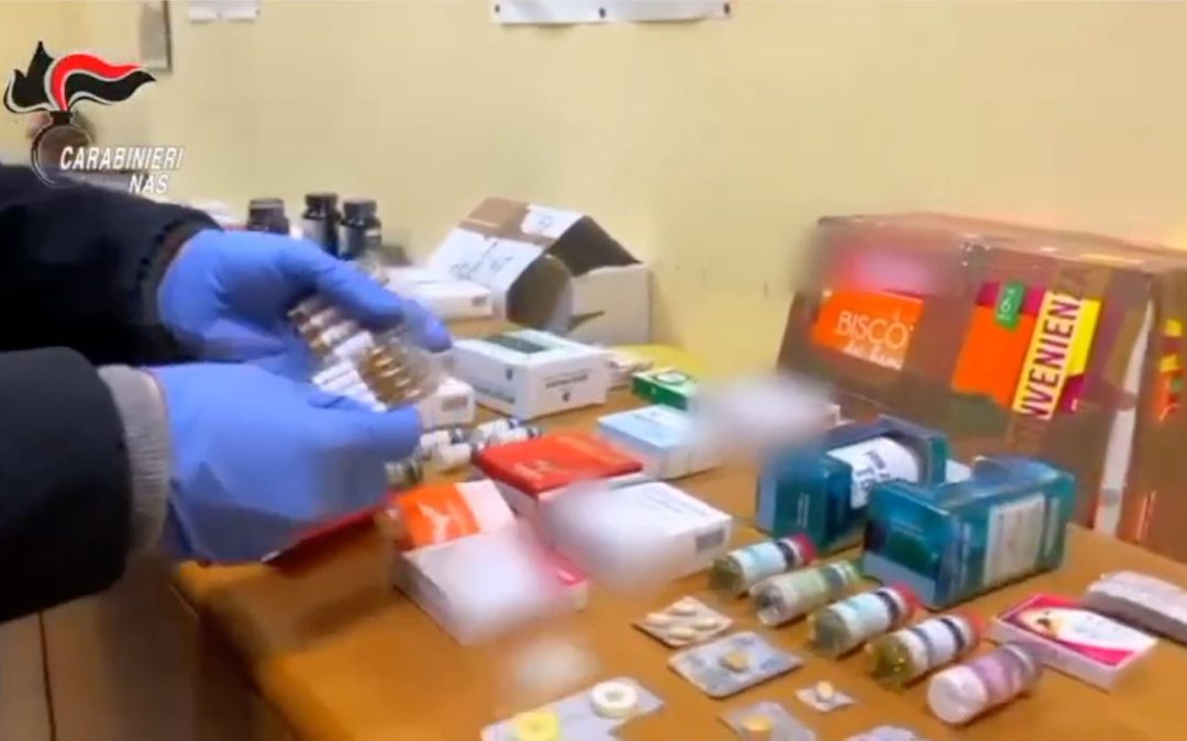 Farmaci illegali, Nas oscurano 79 siti web e arrestano 5 persone
