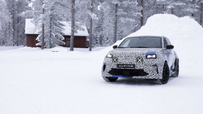 Alpine A290,primi test nuova sportiva elettrica al circolo polare artico