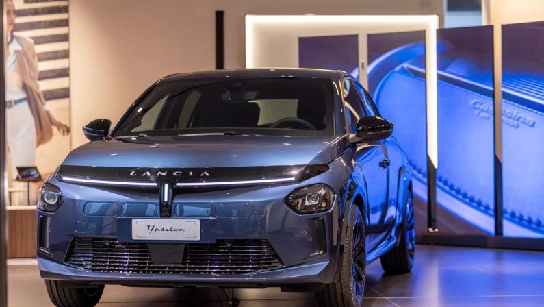 Partito il tour della nuova Lancia Ypsilon nei concessionari italiani