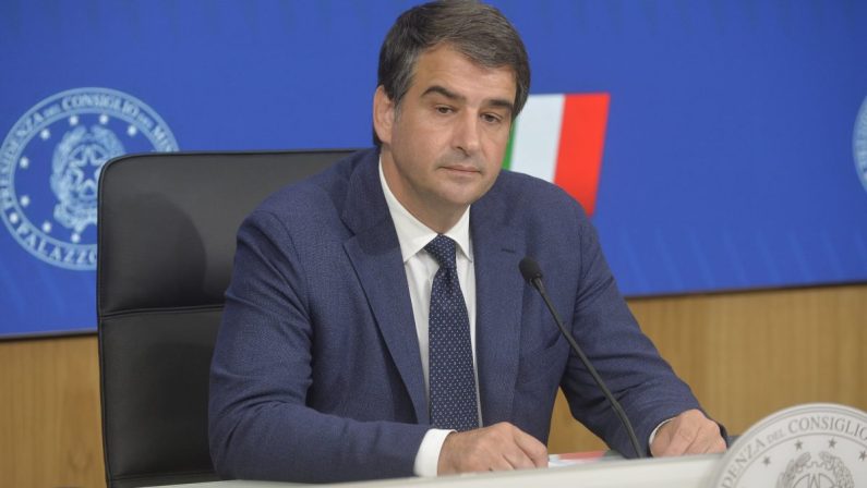 Pnrr, Fitto “Clima positivo con Ue, impegnati per sesta e settima rata”