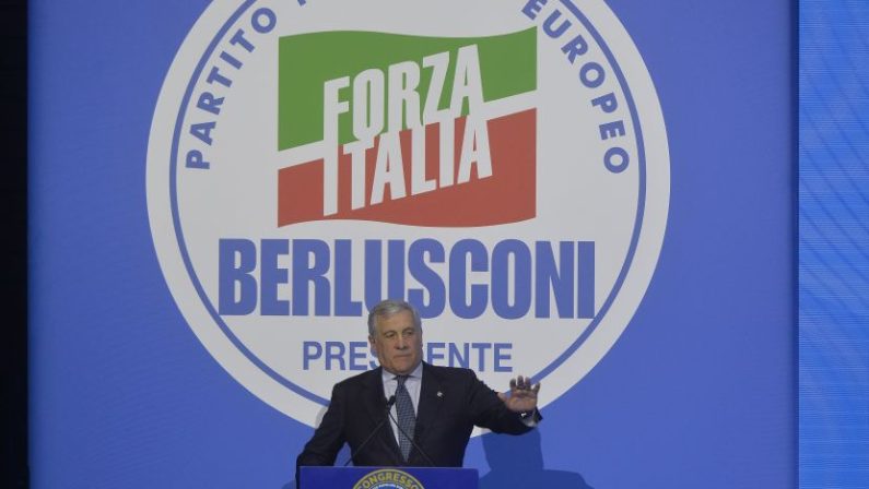 Forza Italia apre congresso e punta allo spazio tra Meloni e Schlein