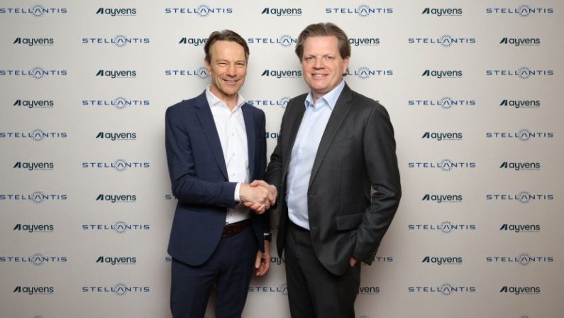 Accordo Ayvens-Stellantis per acquisire fino a 500mila veicoli