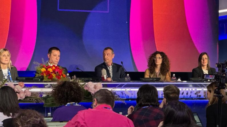 Sanremo 2024, la scaletta della terza serata