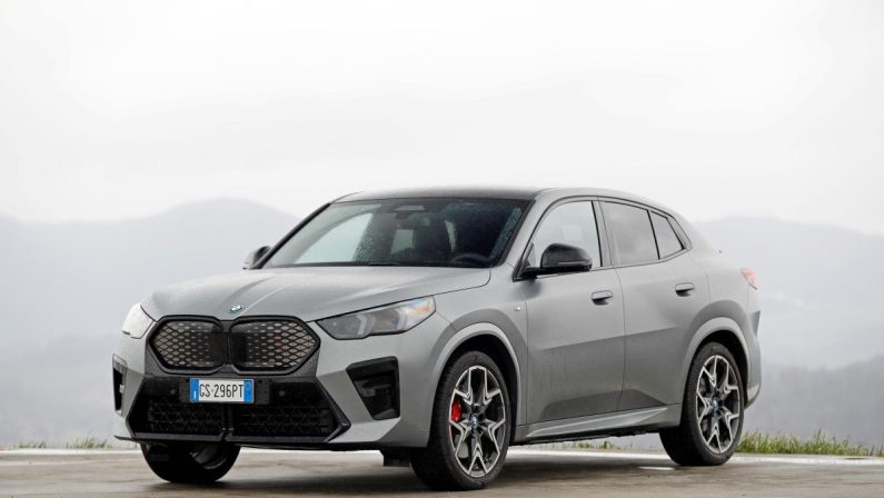 Aria da coupè per la nuova BMW X2