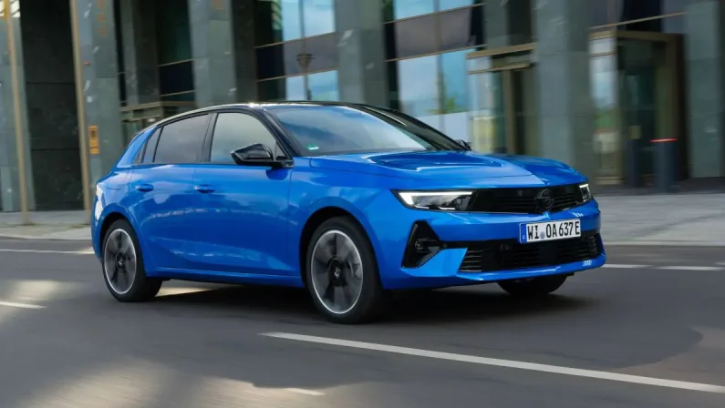 Benvenuti nel futuro con la nuova Opel Astra Electric