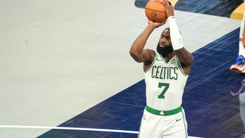 Boston travolge Detroit e infila l’8^, vincono i Lakers