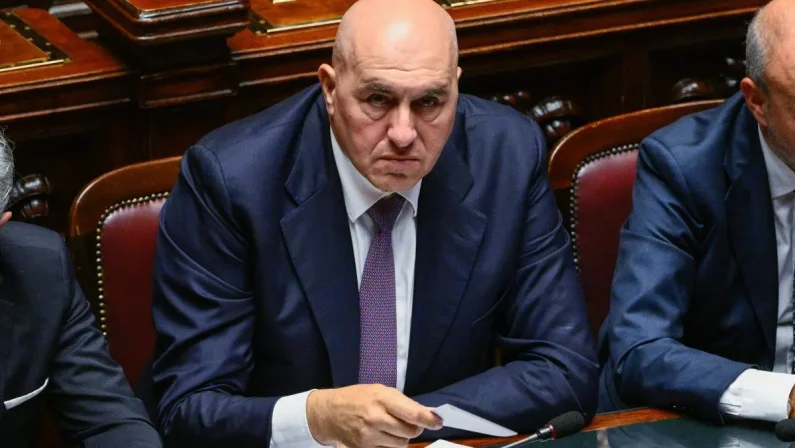 Crosetto “Nel 2023 autorizzate esportazioni per 417 milioni all’Ucraina”