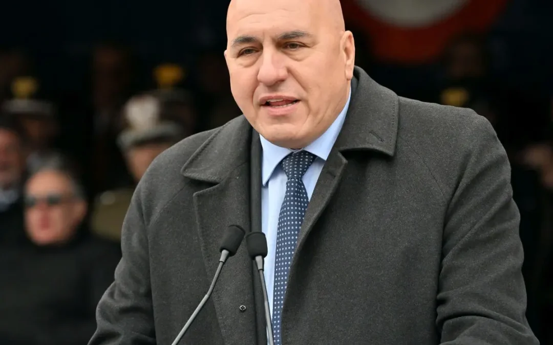 Kosovo, Crosetto “Presenza italiana determinante per mitigare tensioni”
