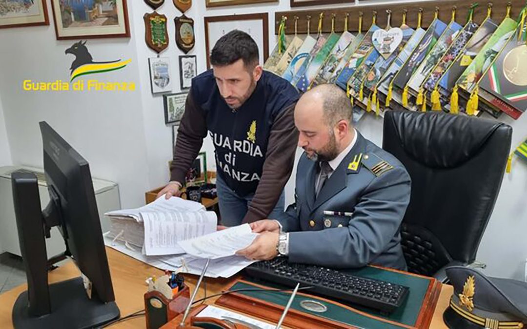 Vendevano carburante senza Iva: cinque arresti