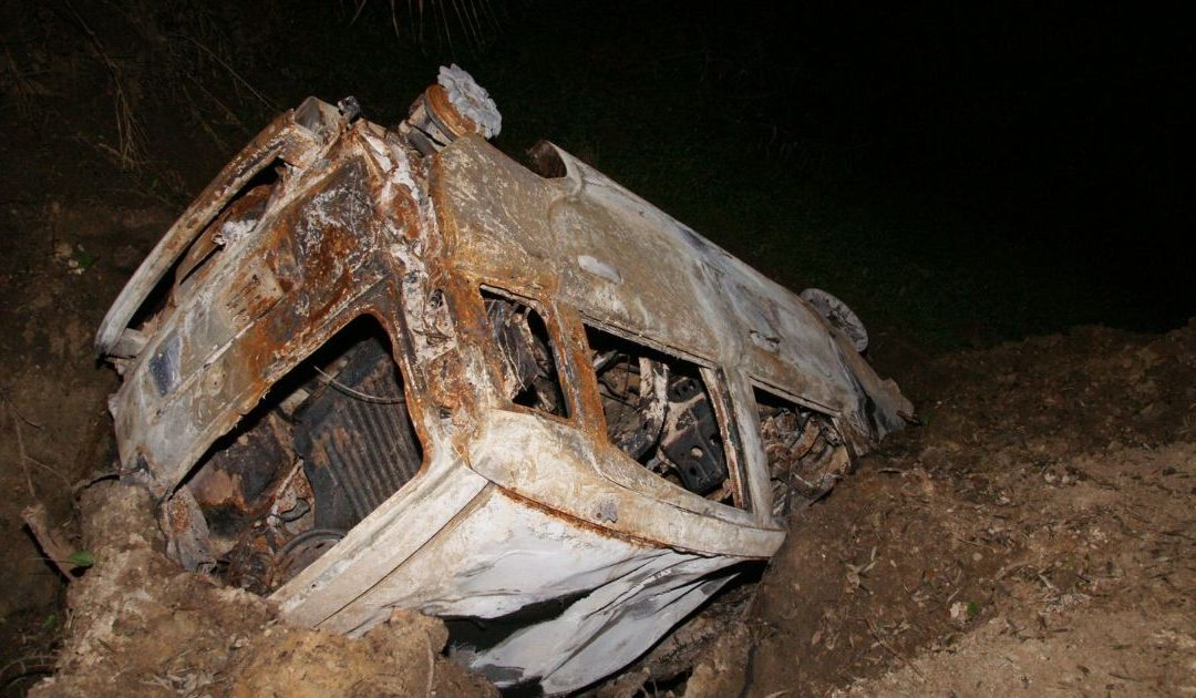 L'auto carbonizzata dove è stato ritrovato il cadavere di Tutino