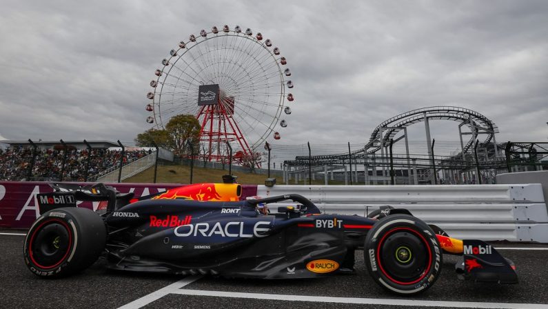 Verstappen davanti a tutti nel venerdì di Suzuka