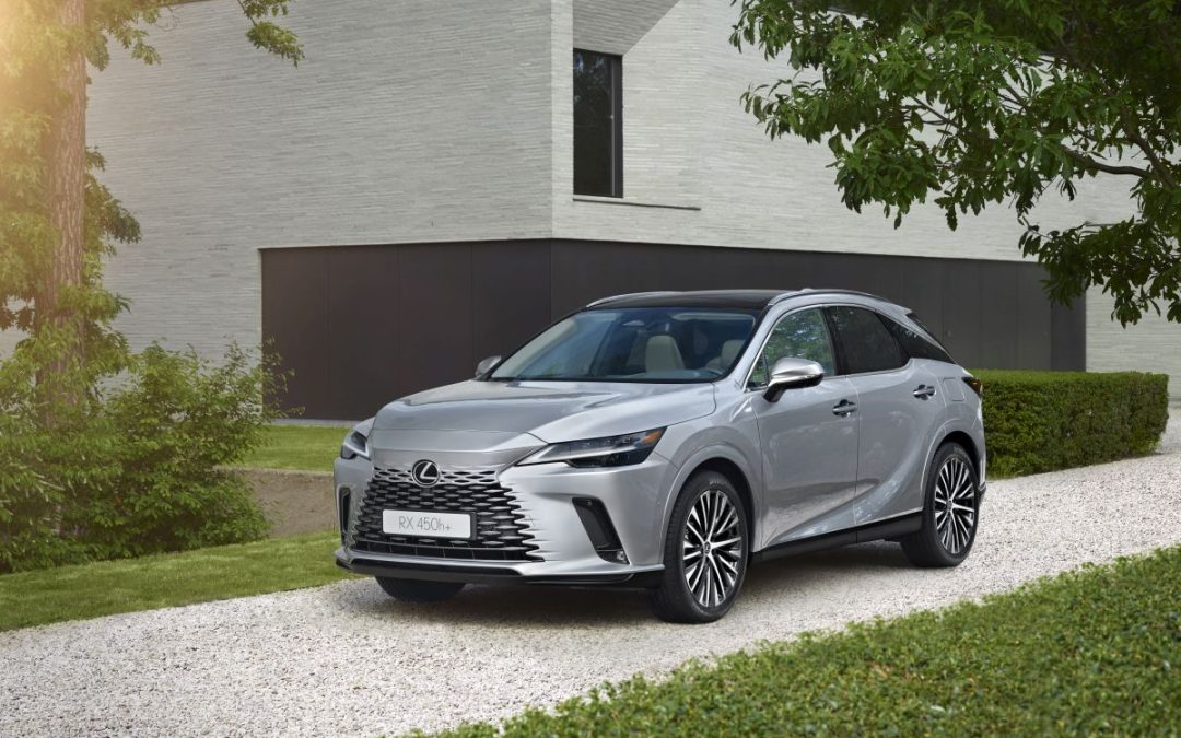 Per Lexus la strada dell’elettrico passa per il Plug-in