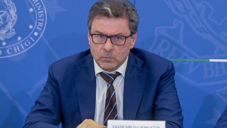 Def, Pil +1% nel 2024, Giorgetti “Confermato taglio del cuneo fiscale”