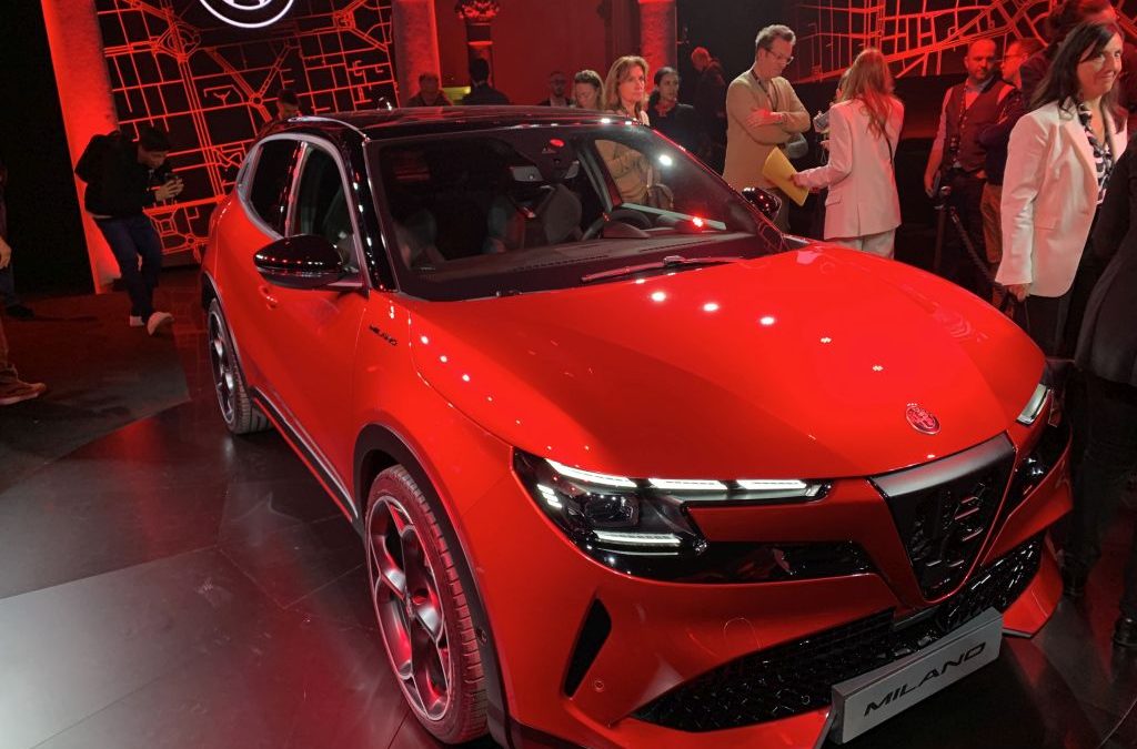 Alfa Romeo presenta la nuova Milano, sportiva e compatta