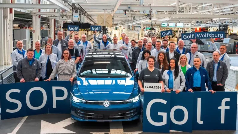Volkswagen, iniziata la produzione della nuova Golf