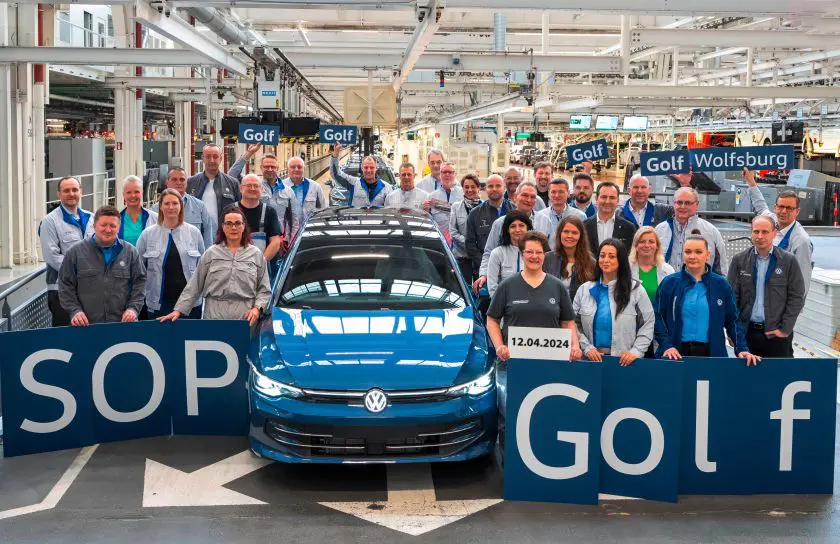 Volkswagen, iniziata la produzione della nuova Golf