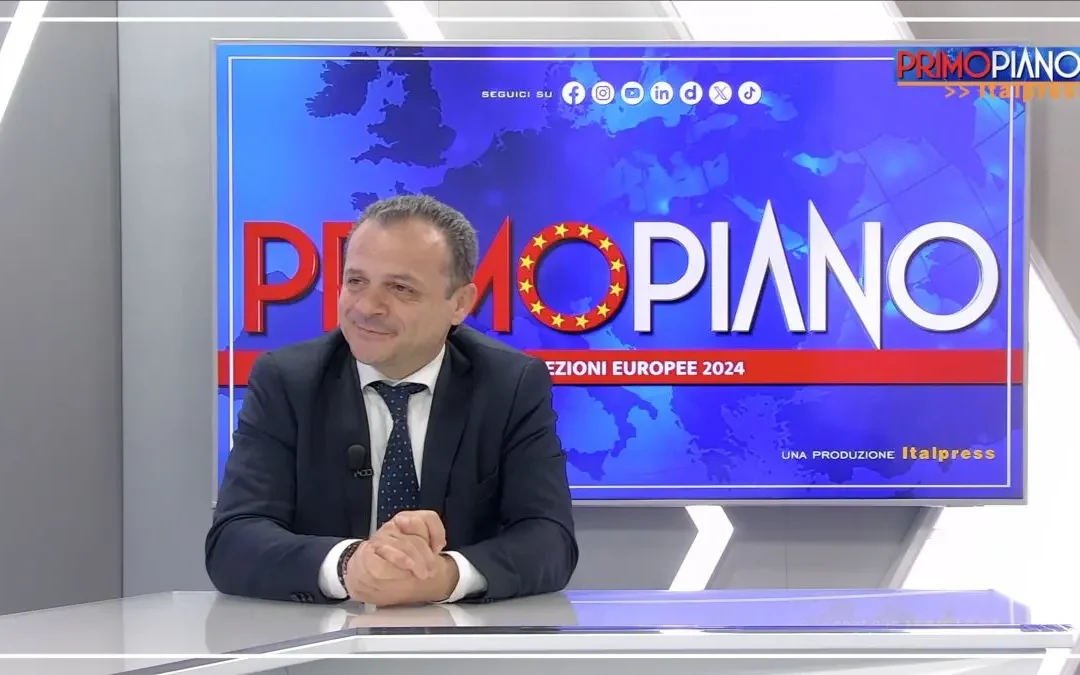 De Luca “Sondaggi ci danno in crescita, l’Europa faccia il suo mestiere”