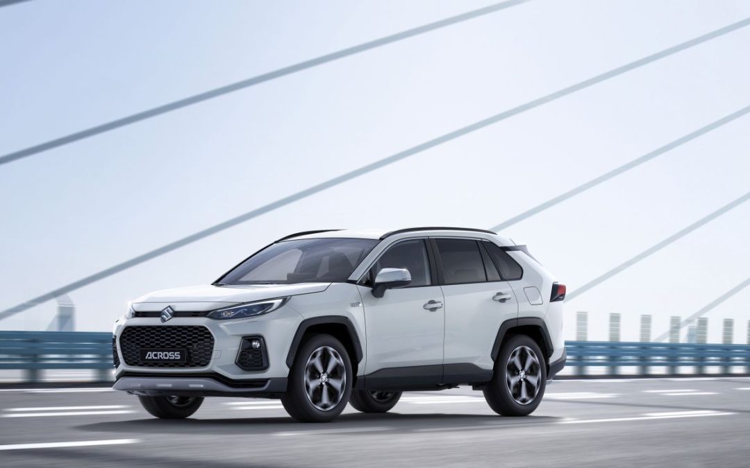Nuova Suzuki Across Plug-in, ancora più tecnologica