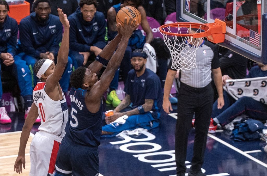 Al via i Play-off Nba: ok Cleveland, Cavaliers, Denver e Minnesota