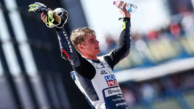 Moto3, in Spagna vince Veijer davanti a Munoz e Ortola