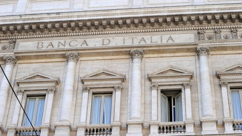 In lieve calo i rischi per la stabilità finanziaria dell’Italia