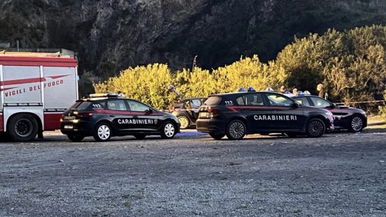 Giallo a San Nicola Arcella, cadavere in auto sulla spiaggia