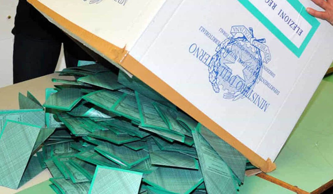 Regionali Basilicata, lo scrutinio della corsa a tre tra Bardi, Marrese e Follia
