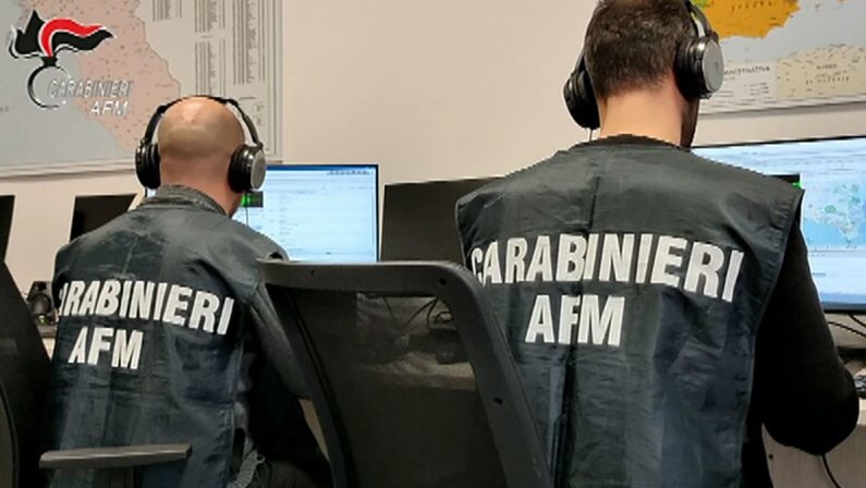 Finti avvocati e carabinieri, scatta blitz a Napoli