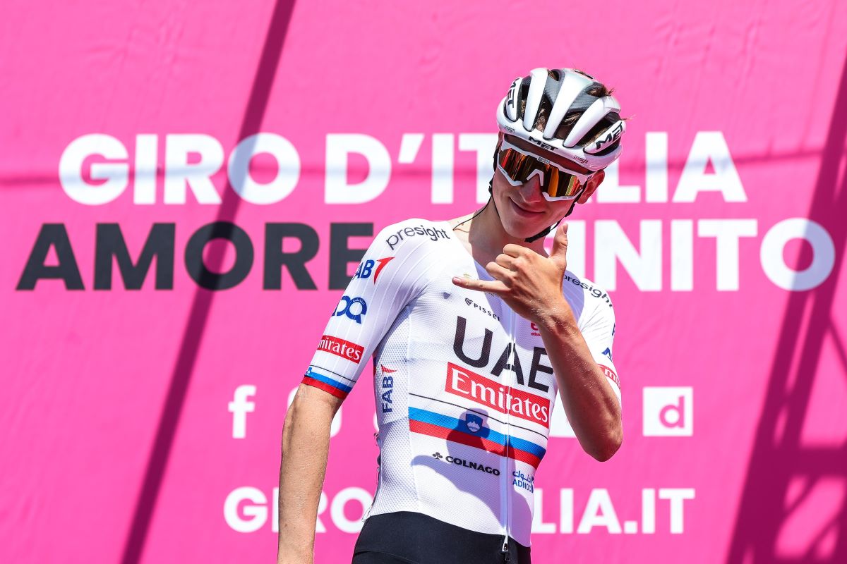 Pogacar trionfa ad Oropa ed è la nuova maglia rosa al Giro