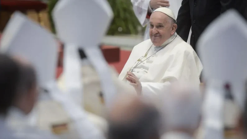 Papa “Senza bambini e giovani un Paese perde il desiderio di futuro”