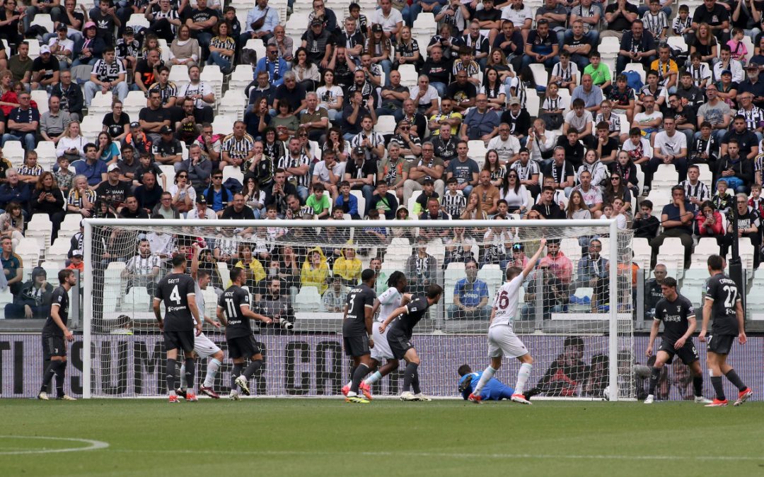 Rabiot evita il ko ma non i fischi, Juve-Salernitana 1-1
