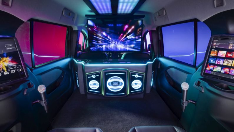 Nissan Townstar karaok-e, pensato per gli amanti della musica