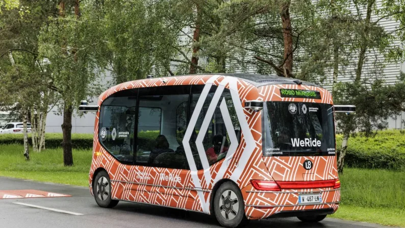 Renault propone veicoli autonomi livello 4 per il trasporto pubblico