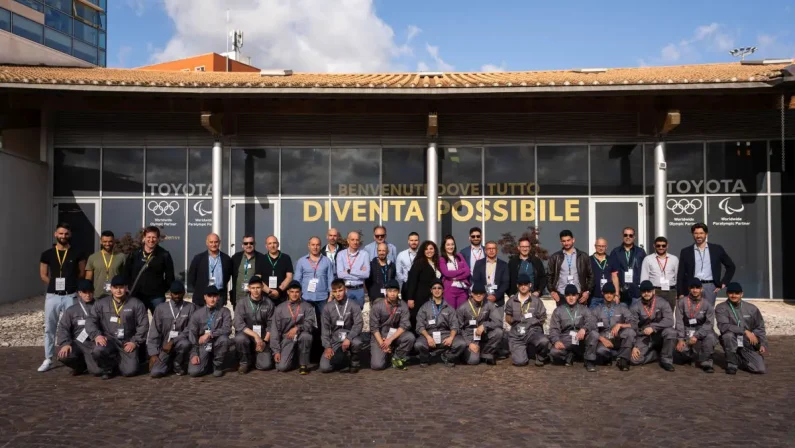Nasce la Toyota Tech School per formare i meccanici del futuro